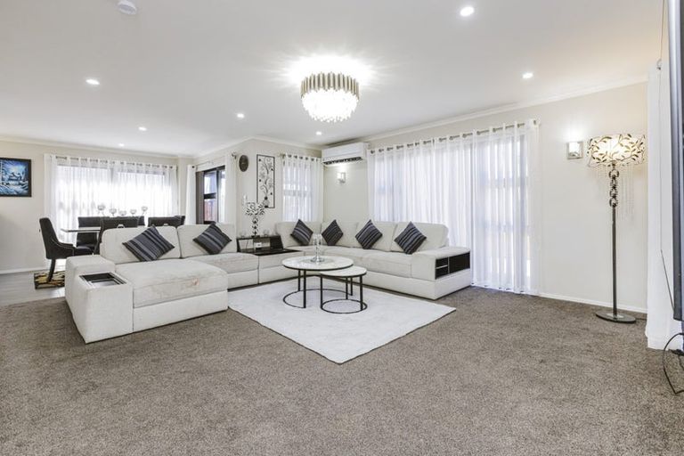 Photo of property in 9 Landon Avenue, Mangere East, Auckland, 2024