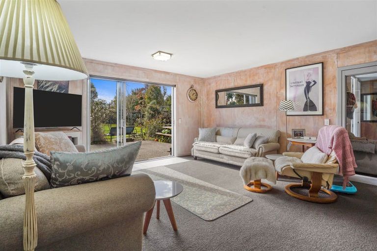 Photo of property in 27 Loburn Whiterock Road, Loburn, Rangiora, 7472