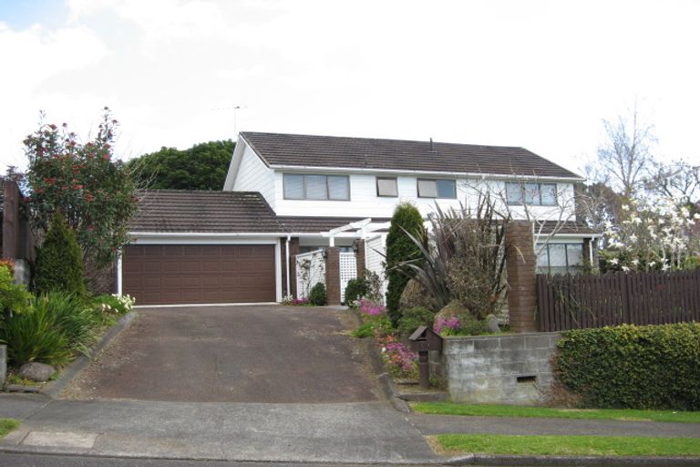 Photo of property in 11 Leatham Avenue, Strandon, New Plymouth, 4312