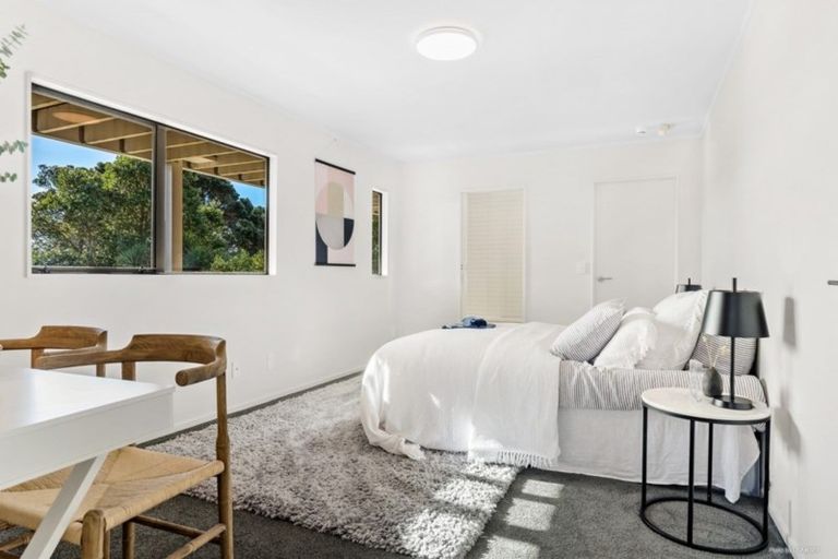 Photo of property in 147 Seatoun Heights Road, Miramar, Wellington, 6022