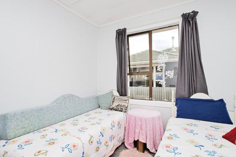 Photo of property in 64 Nichol Street, Heidelberg, Invercargill, 9812