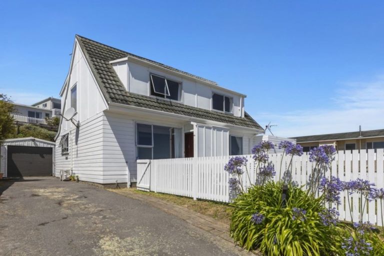Photo of property in 43a Cypress Drive, Maungaraki, Lower Hutt, 5010