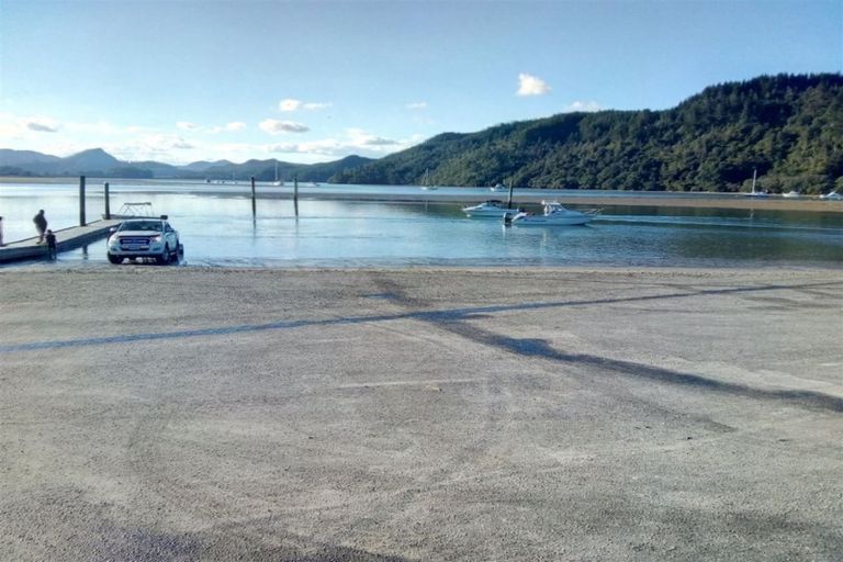 Photo of property in 403a Beach Road, Whangamata, 3620