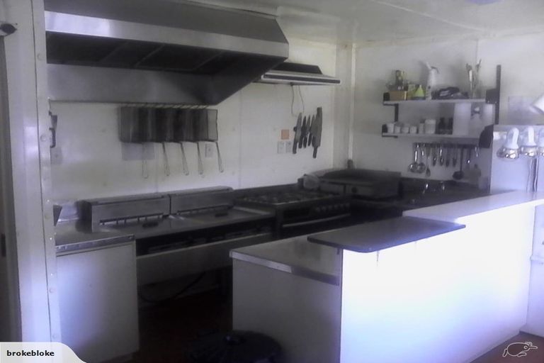 Photo of property in 38 Mccaughan Street, Browns, Winton, 9781