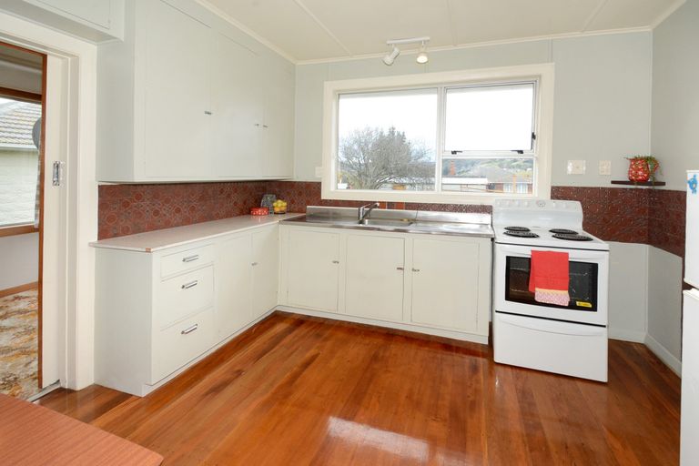 Photo of property in 28 Koremata Street, Green Island, Dunedin, 9018