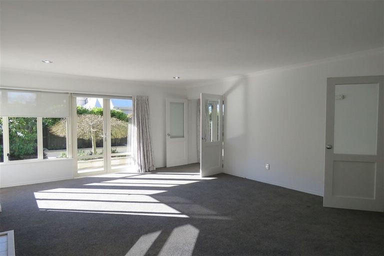 Photo of property in 95 Clyde Road, Ilam, Christchurch, 8041