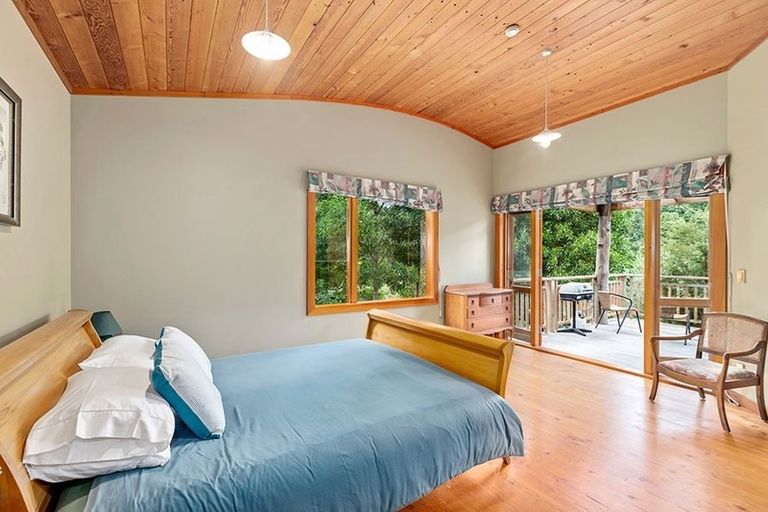 Photo of property in 81 Omaha Valley Road, Big Omaha, 0985