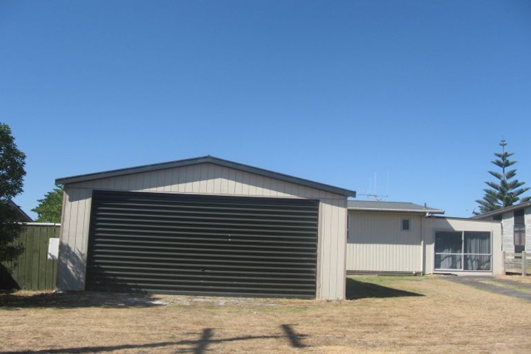 Photo of property in 525 Pukehina Parade, Pukehina, Te Puke, 3189