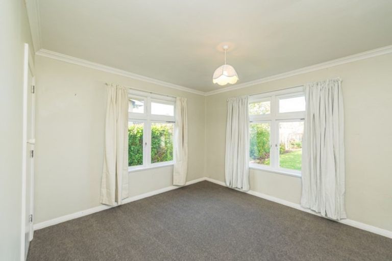 Photo of property in 6 Borlase Place, Aramoho, Whanganui, 4500