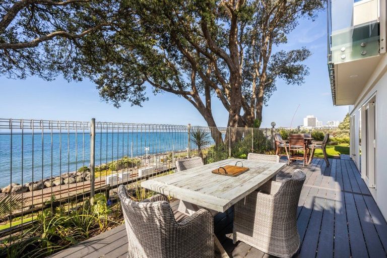 Photo of property in 14/120 Saint Aubyn Street, New Plymouth, 4310