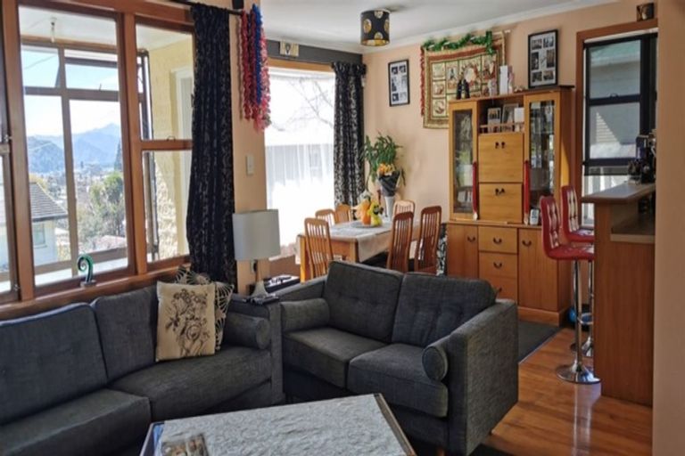 Photo of property in 36 South Terrace, Picton, 7220