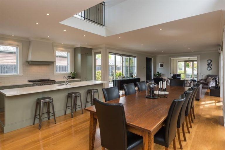 Photo of property in 6 Wairarapa Terrace, Merivale, Christchurch, 8014