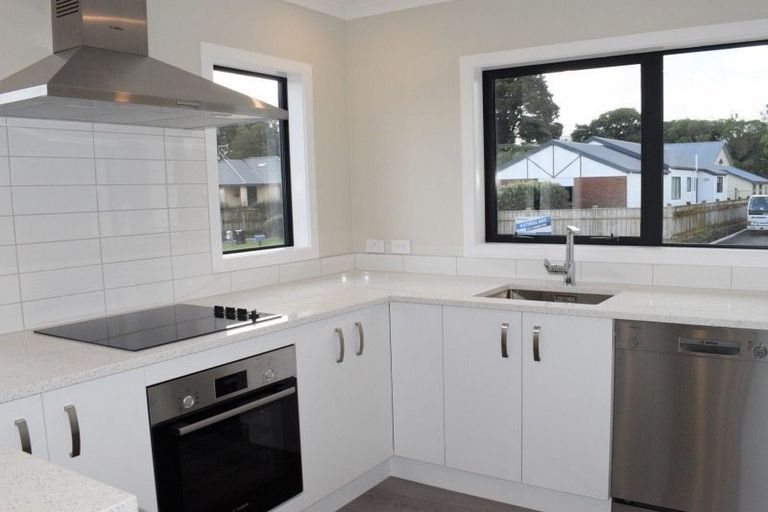 Photo of property in 2 Kingi Te Ahoaho Place, Otaki, 5512