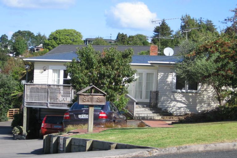 Photo of property in 8 Channel View Road, Campbells Bay, Auckland, 0630
