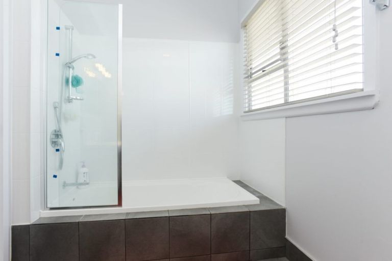 Photo of property in 1/907 Clive Street, Akina, Hastings, 4122