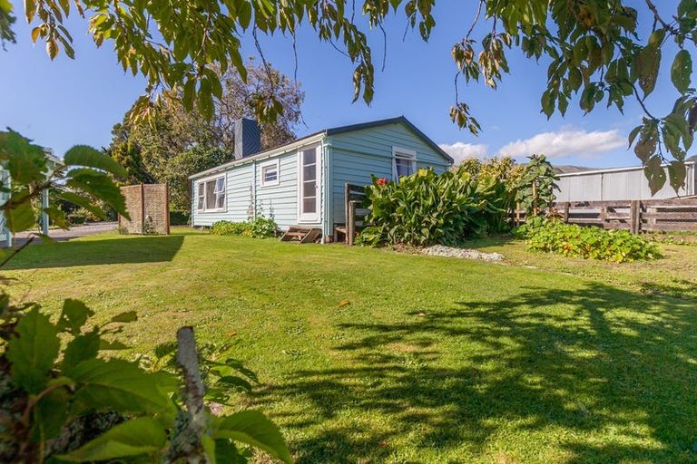 Photo of property in 70 Central Takaka Road, Takaka, 7183