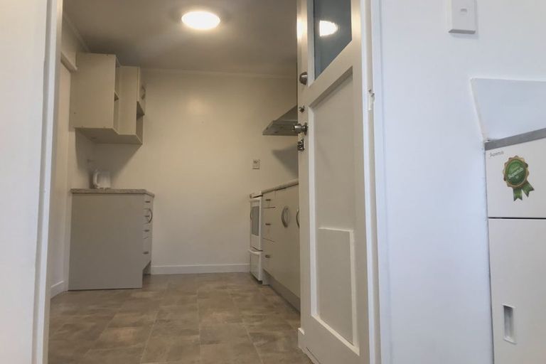 Photo of property in 18b Percy Dyett Drive, Karori, Wellington, 6012