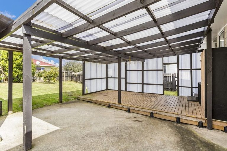 Photo of property in 32 Burundi Avenue, Clendon Park, Auckland, 2103