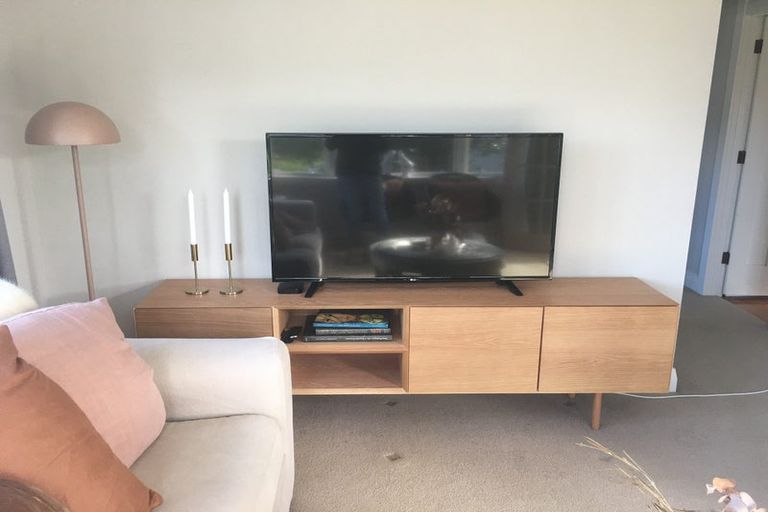 Photo of property in 4 Wyvern Place, Glenfield, Auckland, 0629