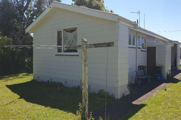 Photo of property in 39 Gloag Street, Waverley, 4510