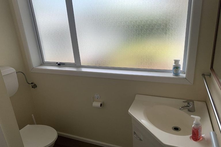 Photo of property in 48 Grahams Road, Ilam, Christchurch, 8041