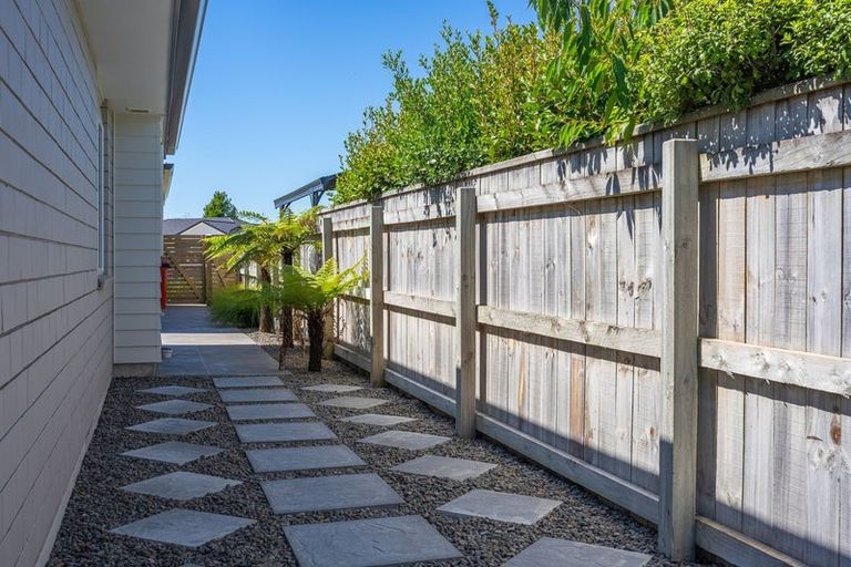 Photo of property in 12 Gardner Place, Otaki, 5512