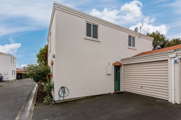 Photo of property in 64b Peverel Street, Riccarton, Christchurch, 8041