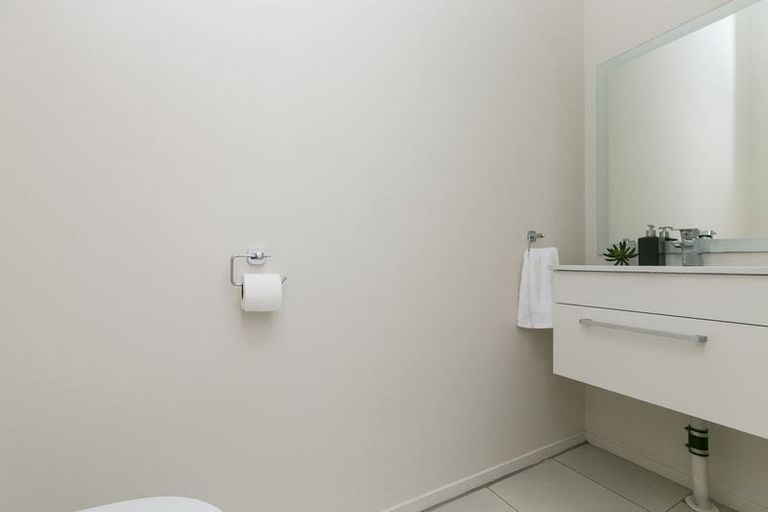 Photo of property in 1d Wadestown Road, Wadestown, Wellington, 6012