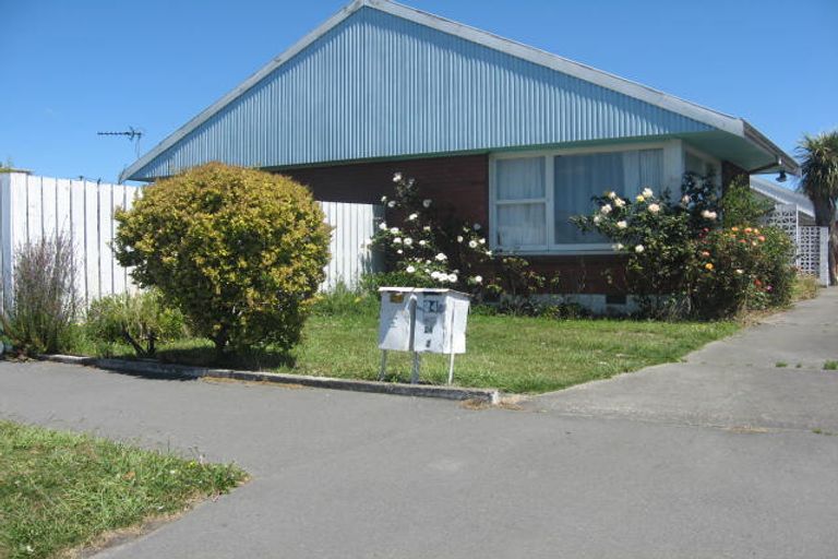 Photo of property in 1/24 Wharenui Road, Upper Riccarton, Christchurch, 8041