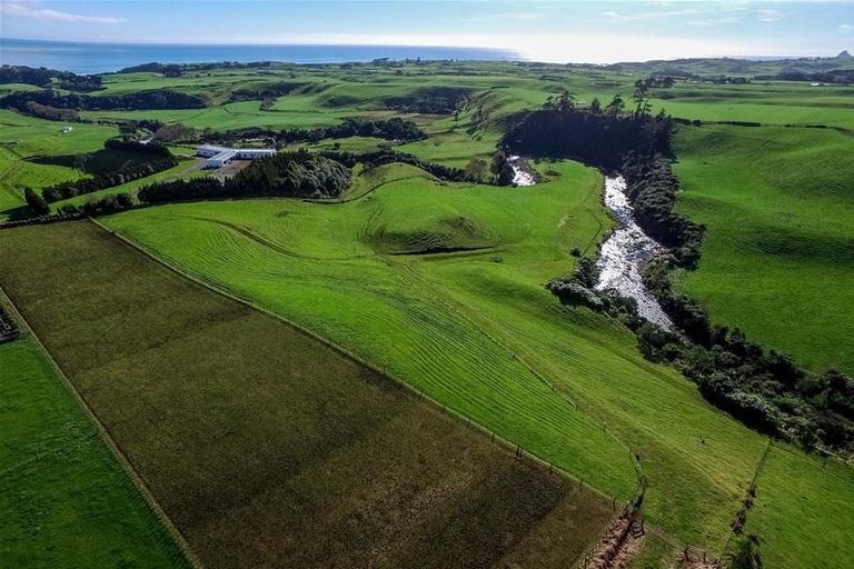 Photo of property in 121b Surrey Hill Road, Kaitake, New Plymouth, 4374