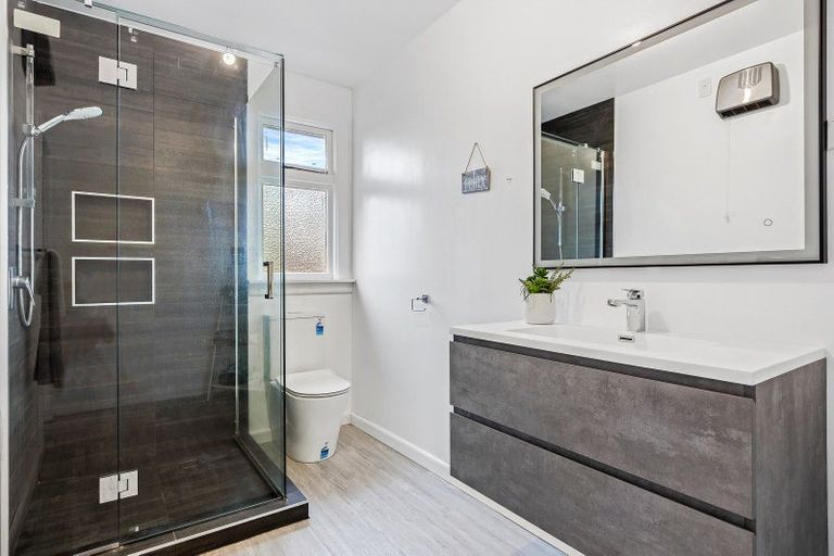 Photo of property in 13 Voss Street, Shirley, Christchurch, 8013