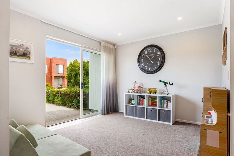 Photo of property in 18 Plover Road, Hobsonville, Auckland, 0616