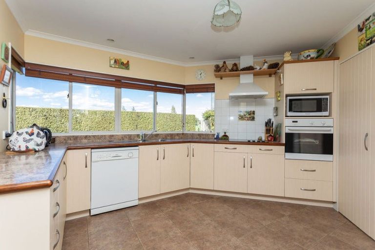 Photo of property in 8 Bowen Street, Woodville, 4920