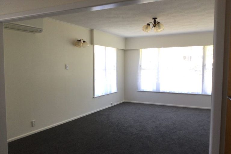 Photo of property in 40 Dowse Drive, Maungaraki, Lower Hutt, 5010