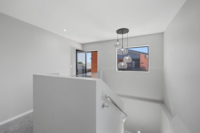 Photo of property in 716c Massey Road, Mangere, Auckland, 2022