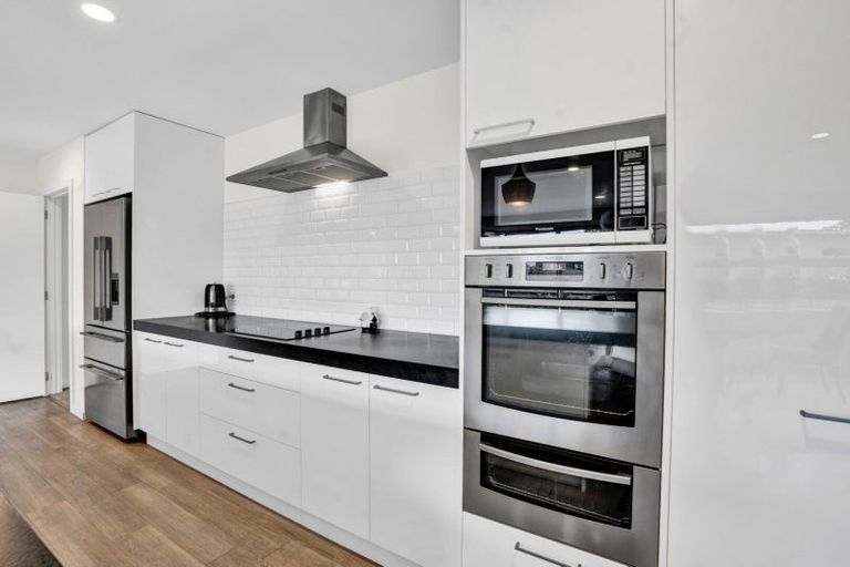 Photo of property in 12e Takiroa Street, Urenui, 4375