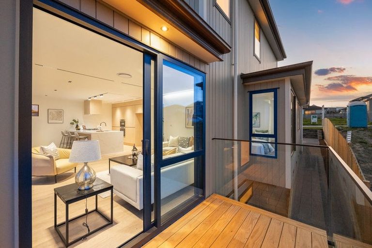 Photo of property in 57 Matangi View Drive, Orewa, 0931