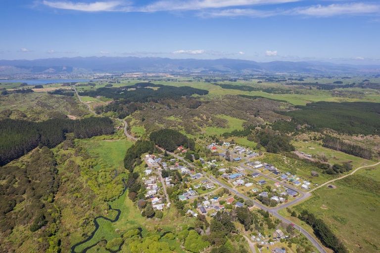 Photo of property in 870 Hokio Beach Road, Hokio Beach, Levin, 5571