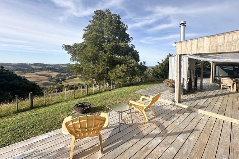 Photo of property in 24 Noakes Hill Road, Puhoi, Silverdale, 0994