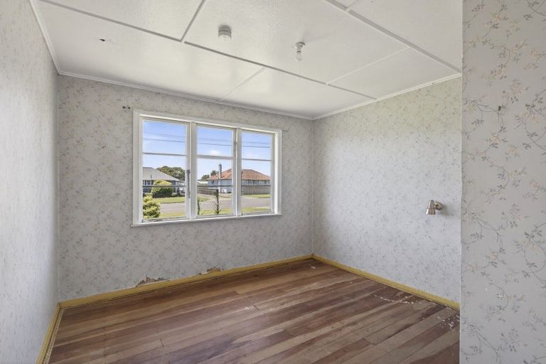 Photo of property in 89 Cracroft Street, Waitara, 4320