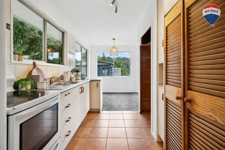 Photo of property in 35 August Street, Stokes Valley, Lower Hutt, 5019