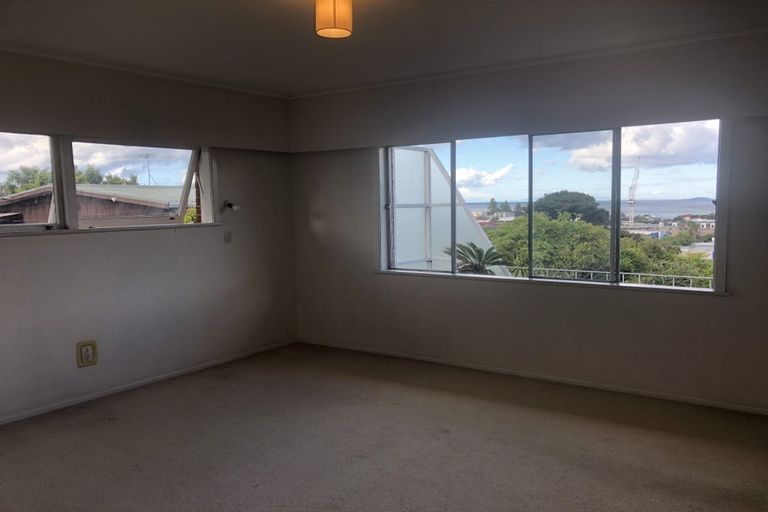 Photo of property in 6 Nigel Road, Browns Bay, Auckland, 0630