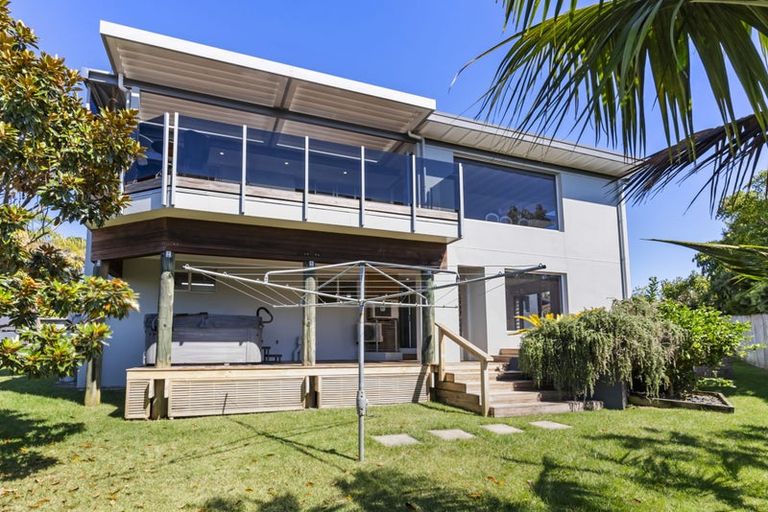 Photo of property in 18 Indus Place, Half Moon Bay, Auckland, 2012