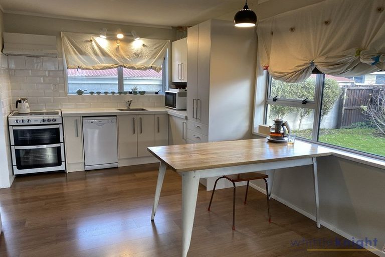 Photo of property in 2/19 Salford Avenue, Redwood, Christchurch, 8051