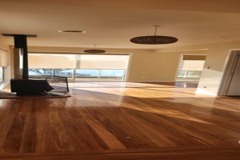 Photo of property in 15 Dalton Road, Snells Beach, 0920