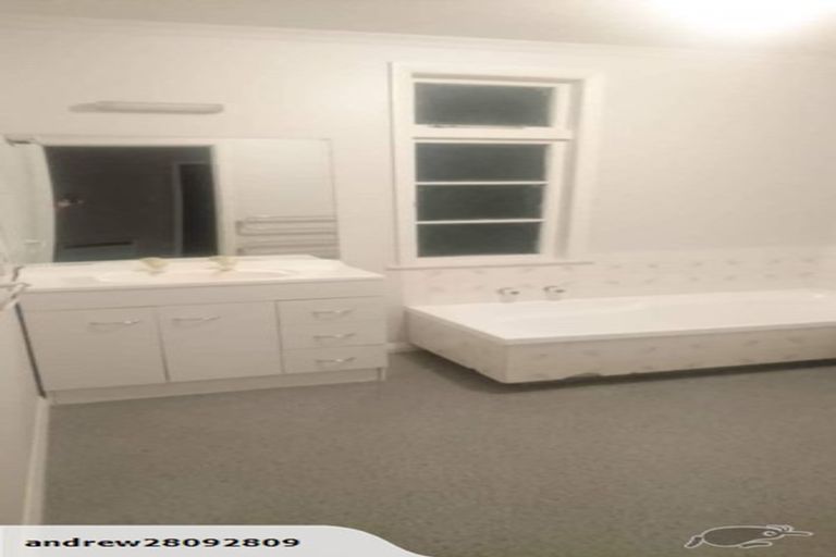 Photo of property in 17 East Street, Terrace End, Palmerston North, 4410