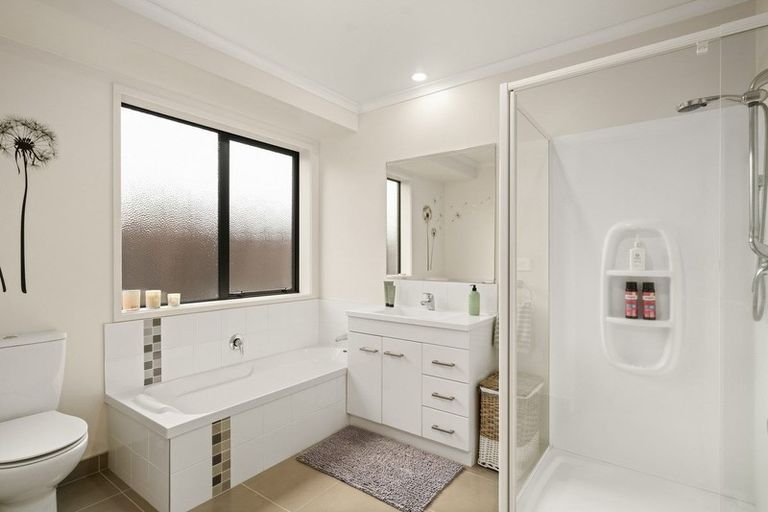 Photo of property in 61 Twin Oak Avenue, Papamoa Beach, Papamoa, 3118