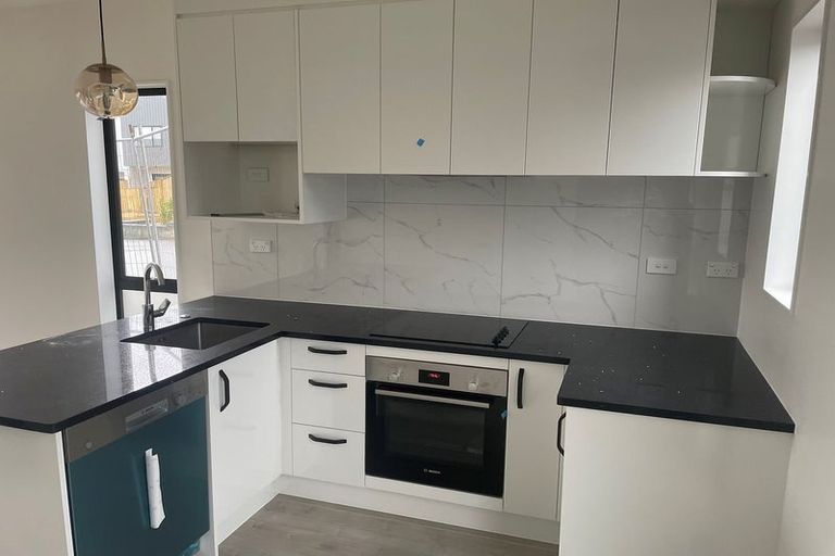 Photo of property in 5/36 Westgate Drive, Westgate, Auckland, 0614