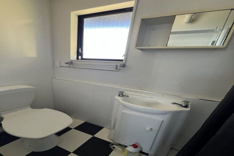 Photo of property in 27b Dominica Crescent, Grenada Village, Wellington, 6037