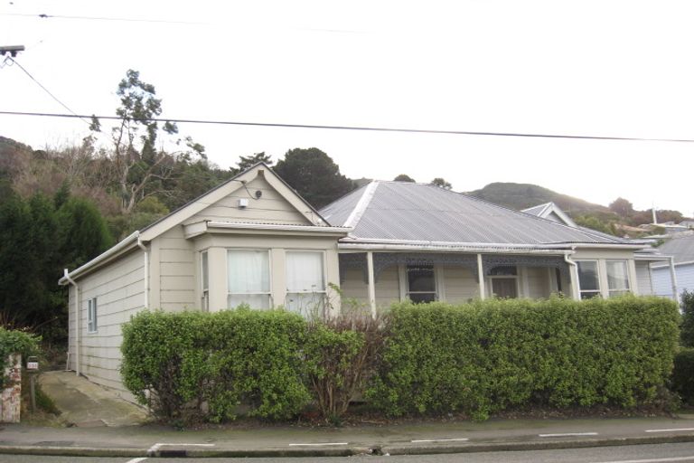 Photo of property in 233 Ravensbourne Road, Ravensbourne, Dunedin, 9022